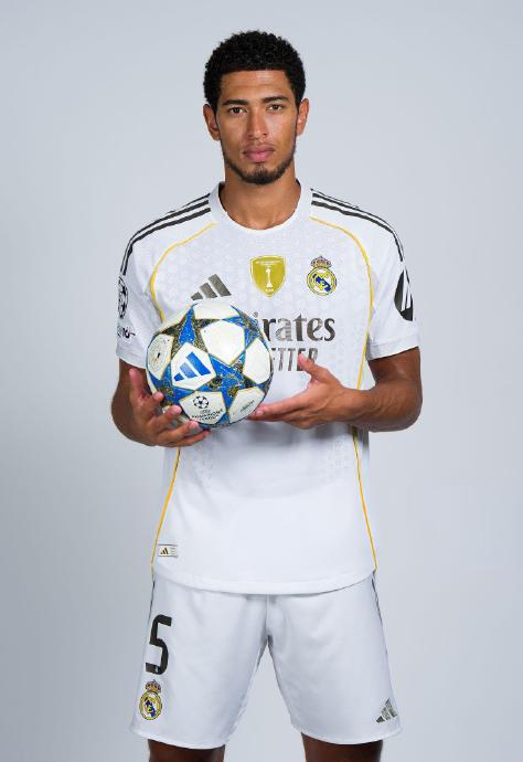 拜仁在联赛71次战胜斯图加特，创造德甲最多胜场纪录