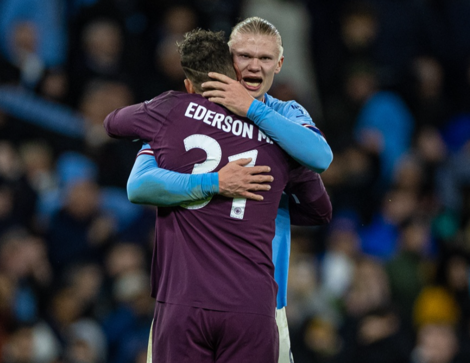 德甲战报：迪亚斯传射、杰克逊锁胜局，拜仁3-1圣保利（德甲：迪亚斯传射建功，杰克逊终结悬念，拜仁3-1击退圣保利）