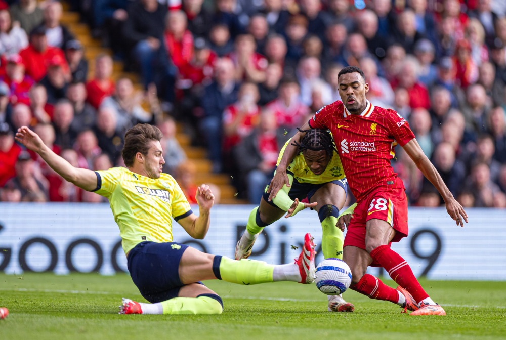 穆勒谈德国队世界杯目标：考虑到抽签结果，必须进入淘汰赛（穆勒：以当前分组形势，德国队的世界杯底线是晋级淘汰赛）