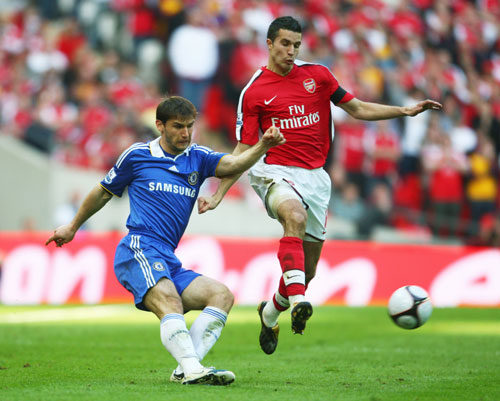 记者：若格伊冬窗离队，水晶宫将追求葡体后卫迪奥曼德