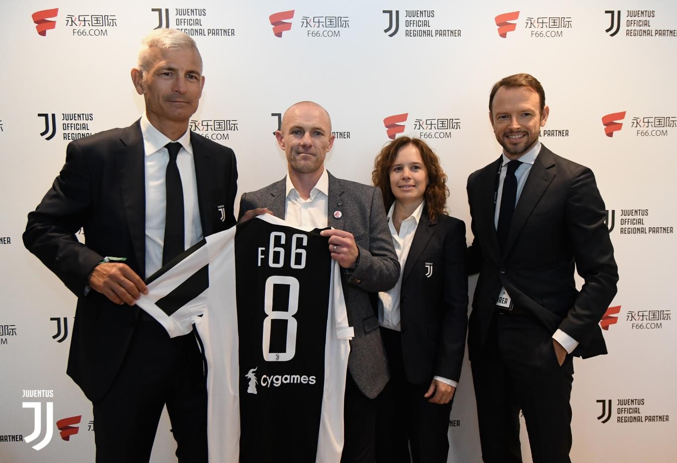 巴萨瞄准德国铁卫！弗里克亲信施洛特贝克或成新援