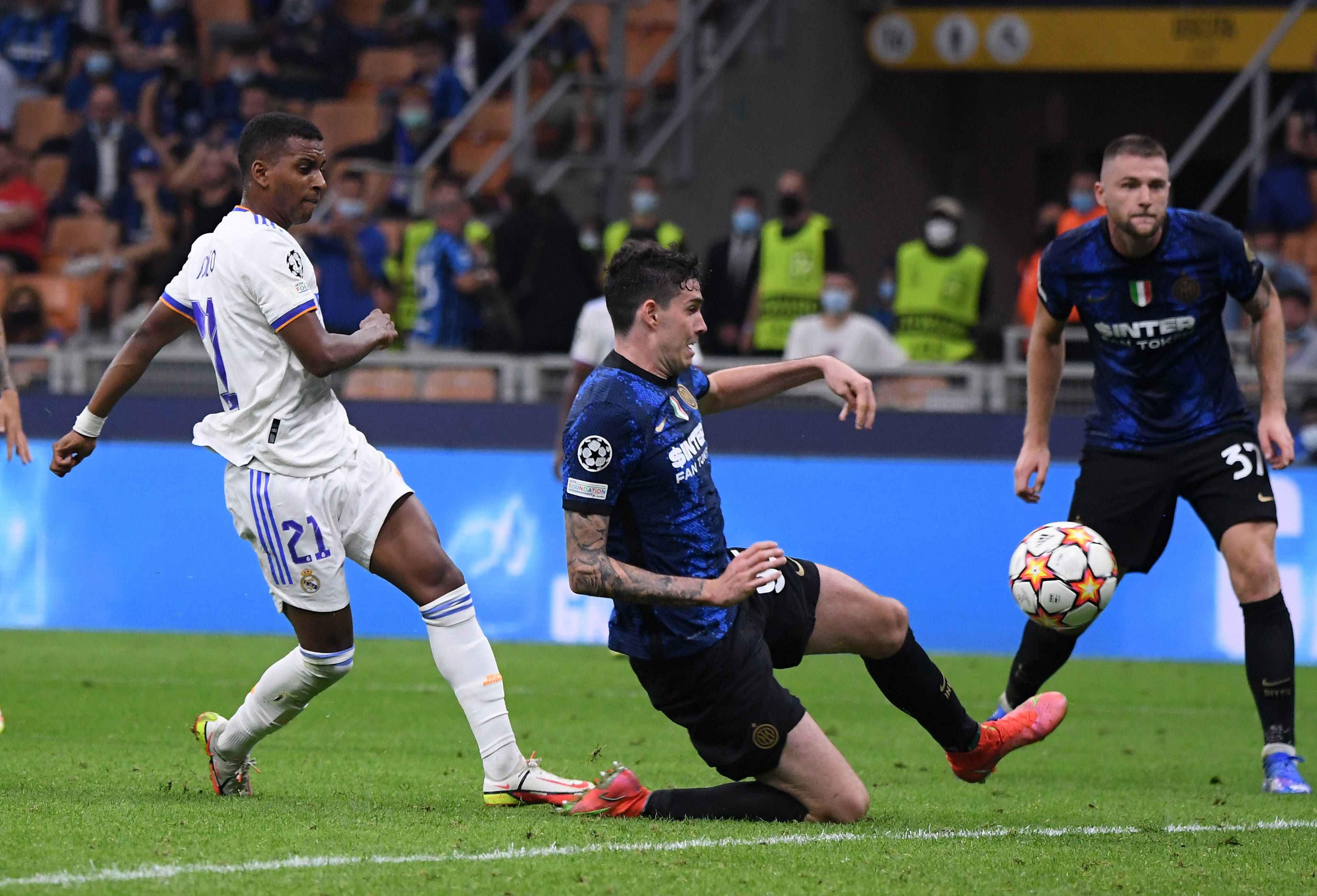 都体：阿切尔比、德弗赖和达米安将在赛季末合同到期后离队