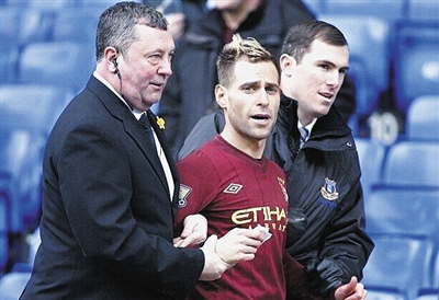 维希涅夫斯基：主场对阵荷兰是梦想，上场吃牌是因不懂规则