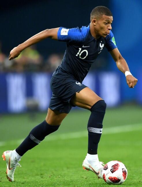 魔术主帅谈生病离场：我感觉头晕目眩，对阵绿军可以正常指挥