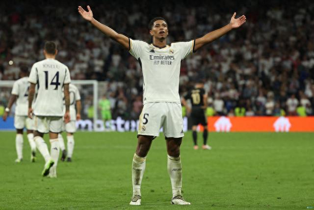 官方：尤文图斯任命达米安-科莫利为首席执行官