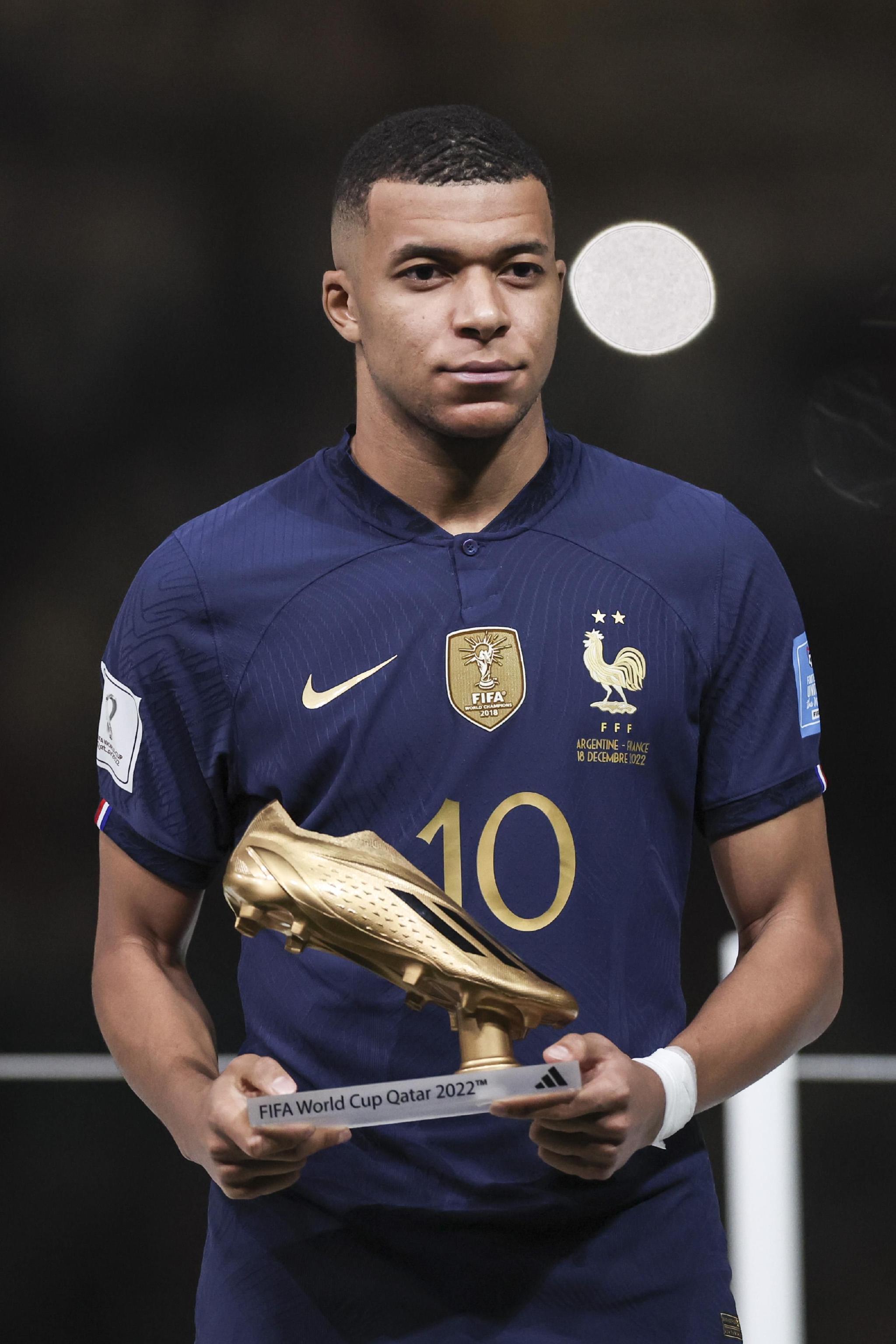 12月5日NBA焦点战：森林狼再遇鹈鹕，詹姆斯带队战猛龙