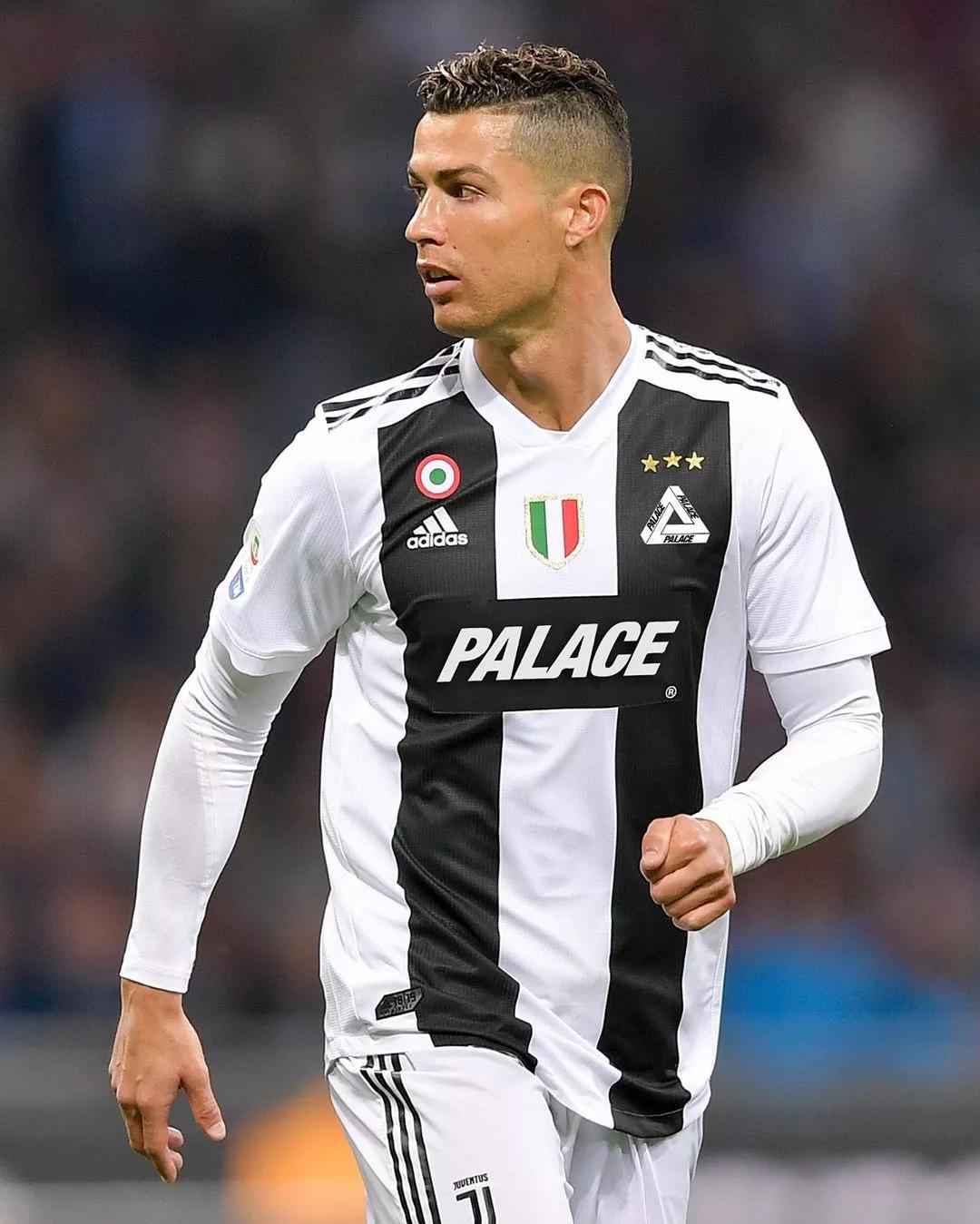 凯恩加盟拜仁后欧冠30场24球，同期仅有姆巴佩进球数与他持平（加盟拜仁后，凯恩欧冠30场打入24球，同期仅有姆巴佩进球数与之持平）