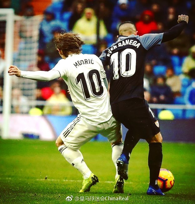 2025／26赛季英超：家中惊变！帕尔默脚趾撞伤缺阵三场（2025／26赛季英超：主场突发变故！帕尔默脚趾受伤将缺席三场）