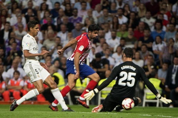 重庆铜梁龙冲超成功，重庆足球时隔4个赛季重返中超