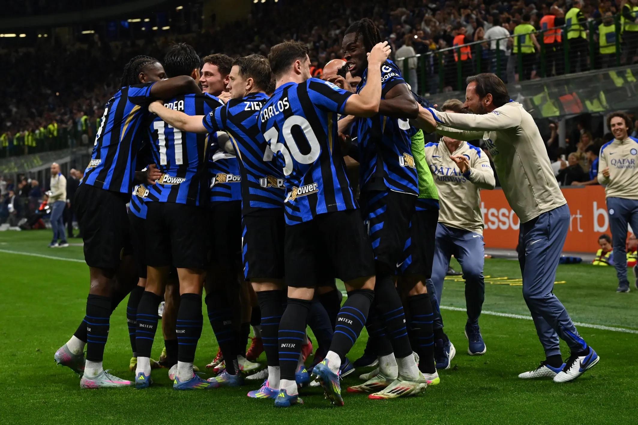 封神！62岁穆帅2射正绞杀64%控球，皇马决定欧冠生死？（神迹！62岁穆里尼奥以2次射正压制64%控球，皇马或成欧冠生死判官？）